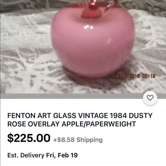 Real Fenton glass Apple  - Picture 3 of 5